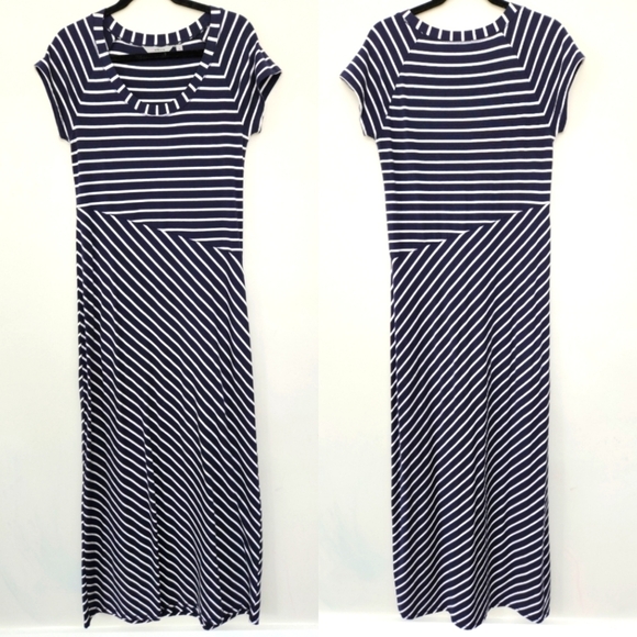 Athleta Dresses & Skirts - Athleta Maxi Dress Size Medium Makai Striped Navy Blue White Short Sleeve